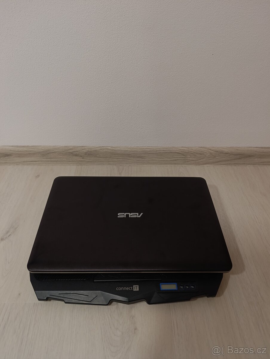Notebook Asus i3/500GB SSD/4GB/Dedikovaná GK - 3