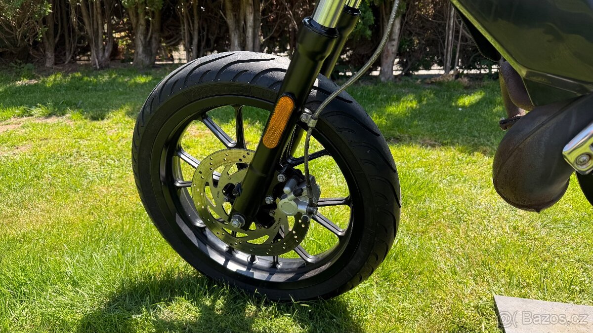 Aprilia SX 50, Derbi Senda 50