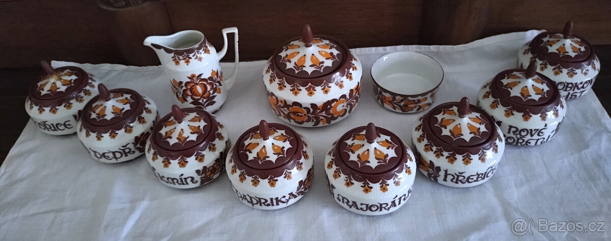 sada kořenky, slánka, cukřenka a mlékovka - 3