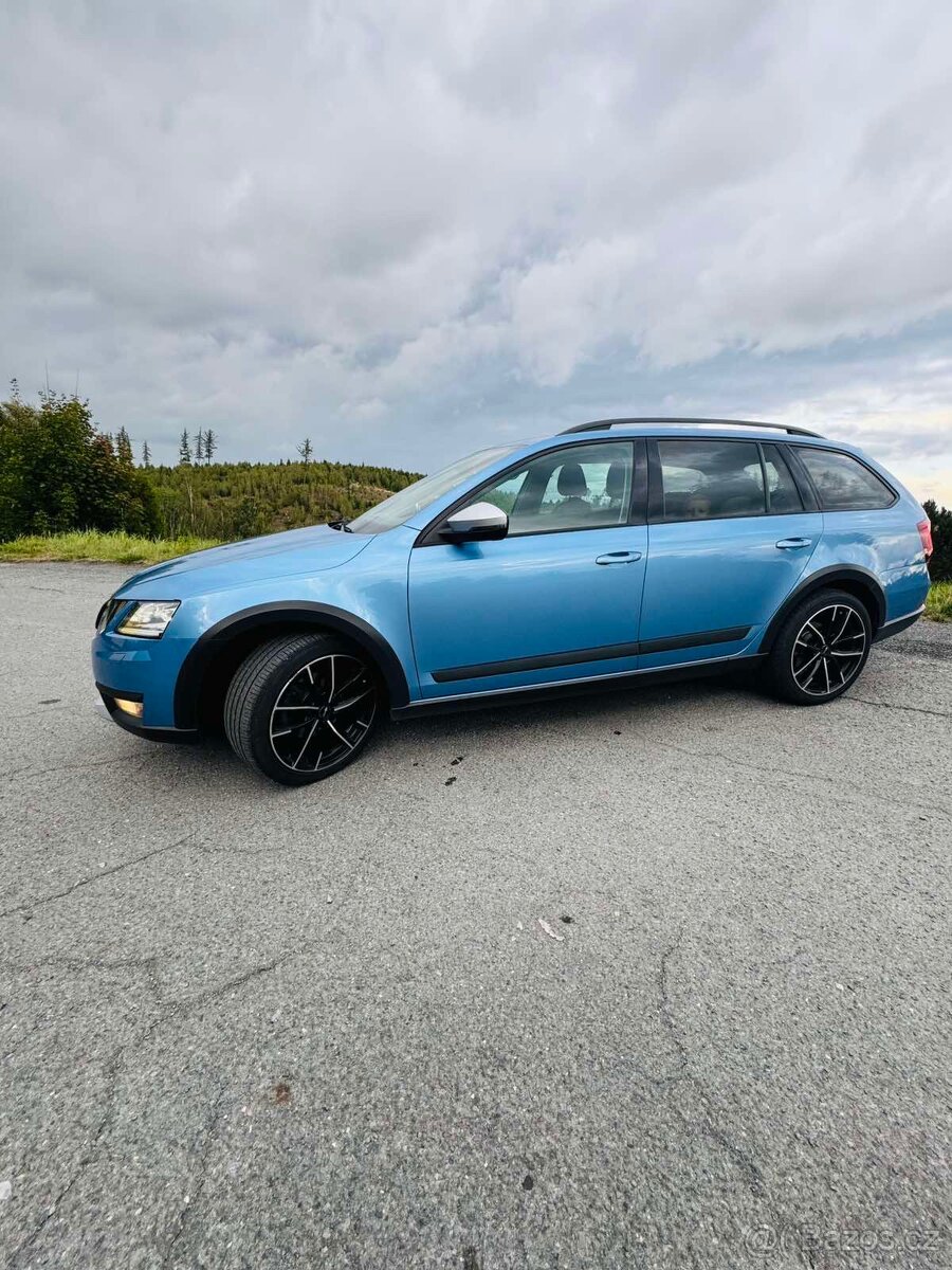 Škoda Octavia Scout - 3