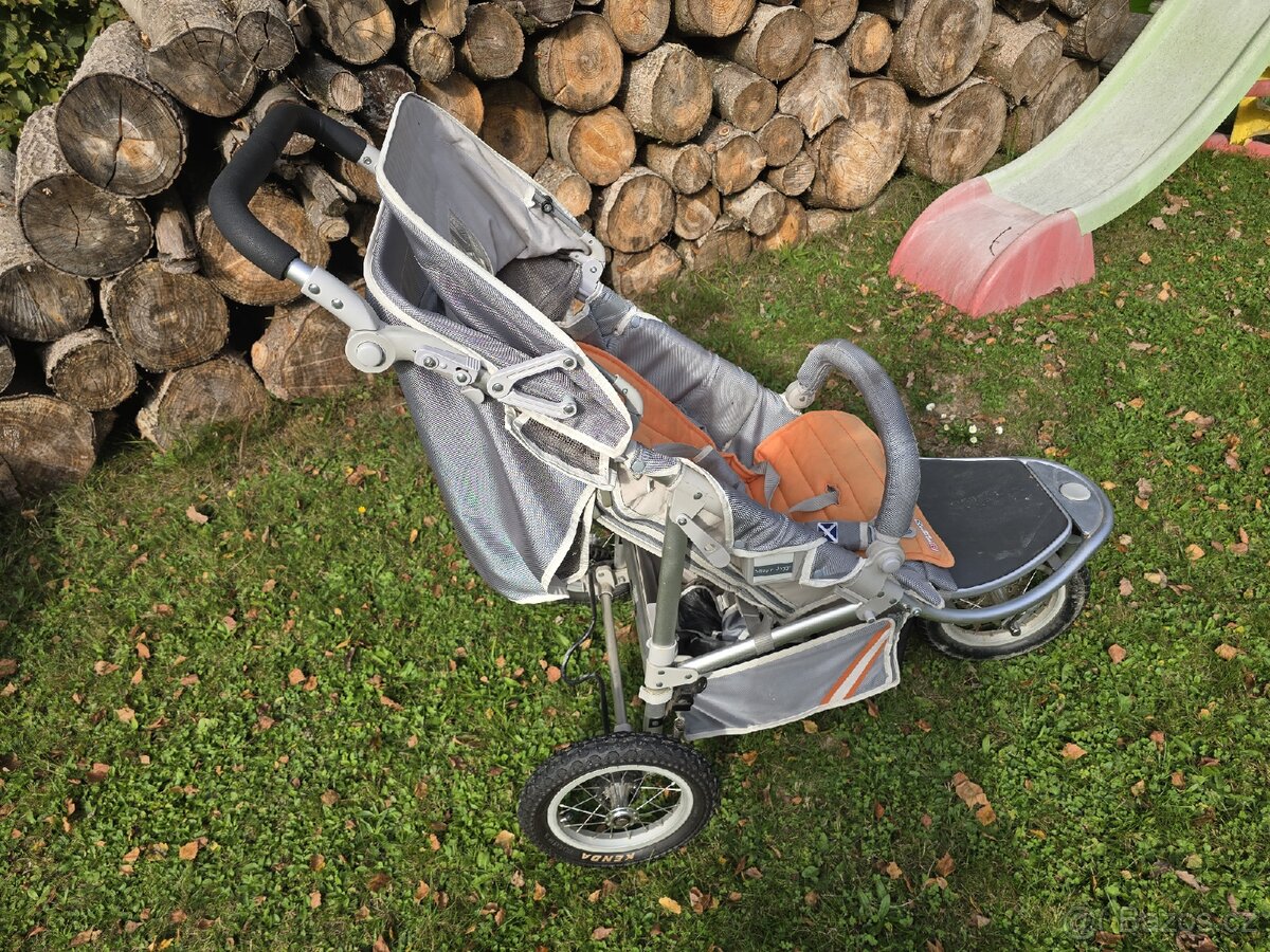 Kočárek Red Castle - 3