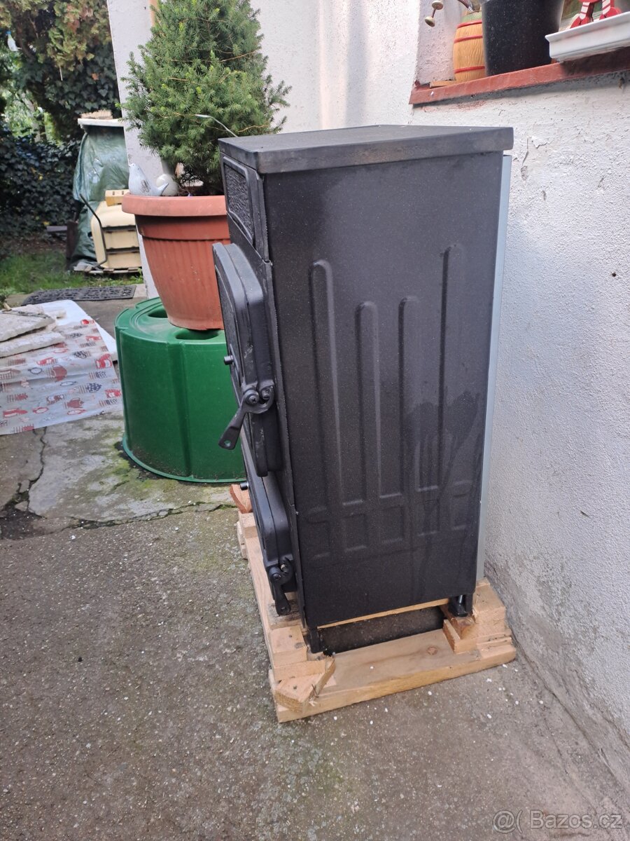 Nepoužitá kamna 6 kW - 3