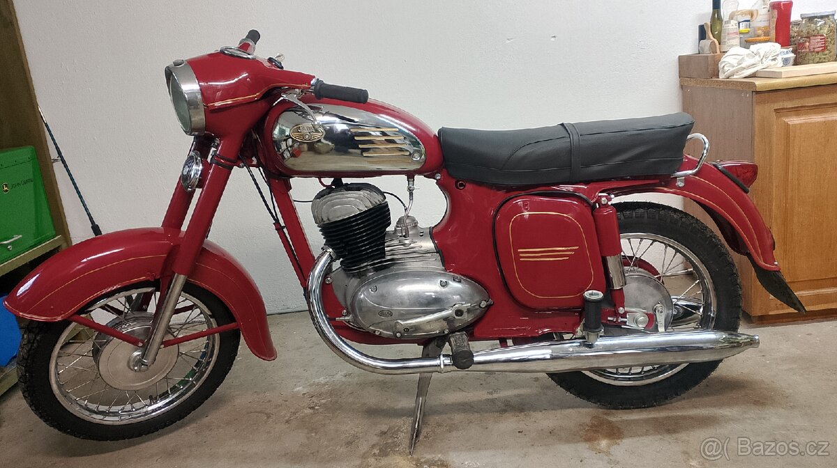 Jawa 250/559 panelka - 3