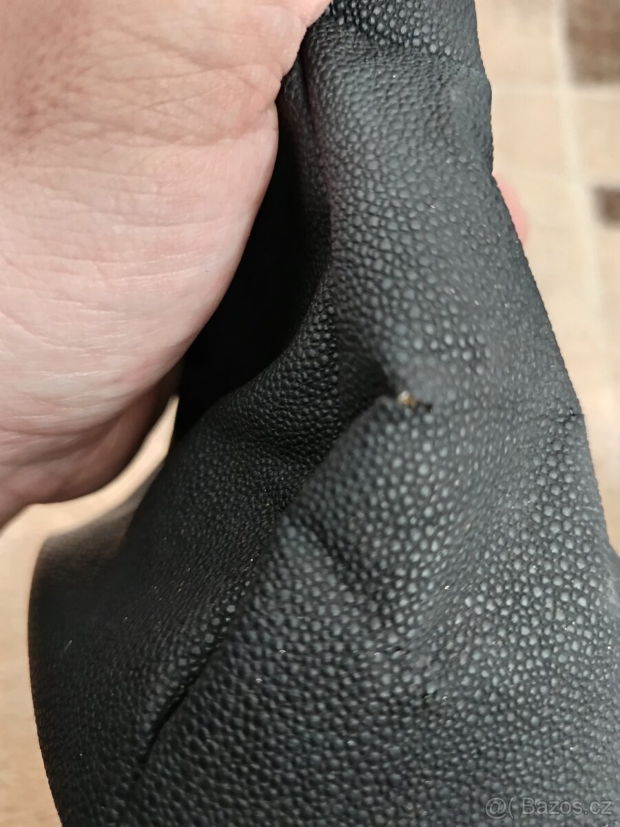 Manžeta řadící páky - 3