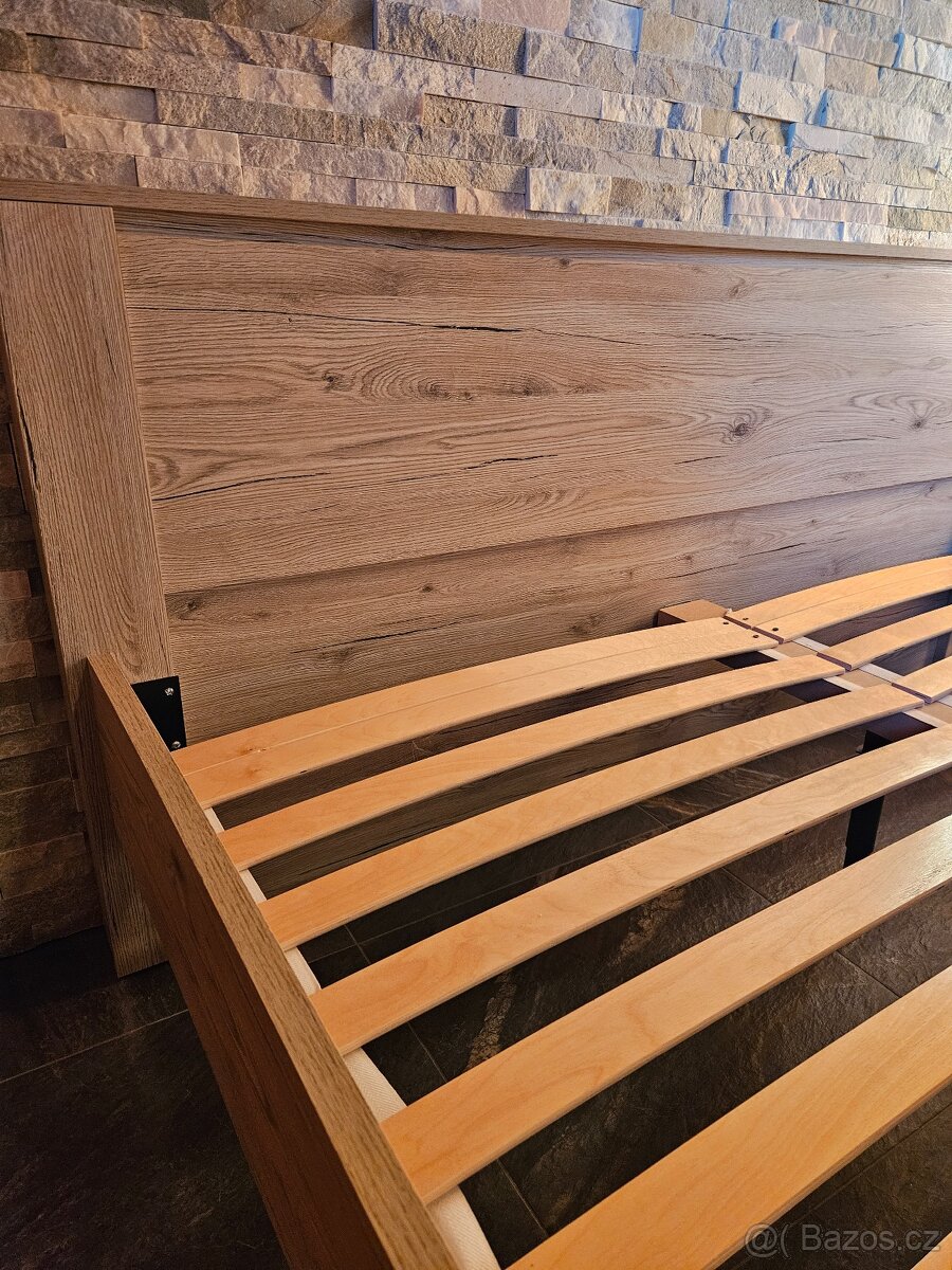 Manželská postel 699kč - 3