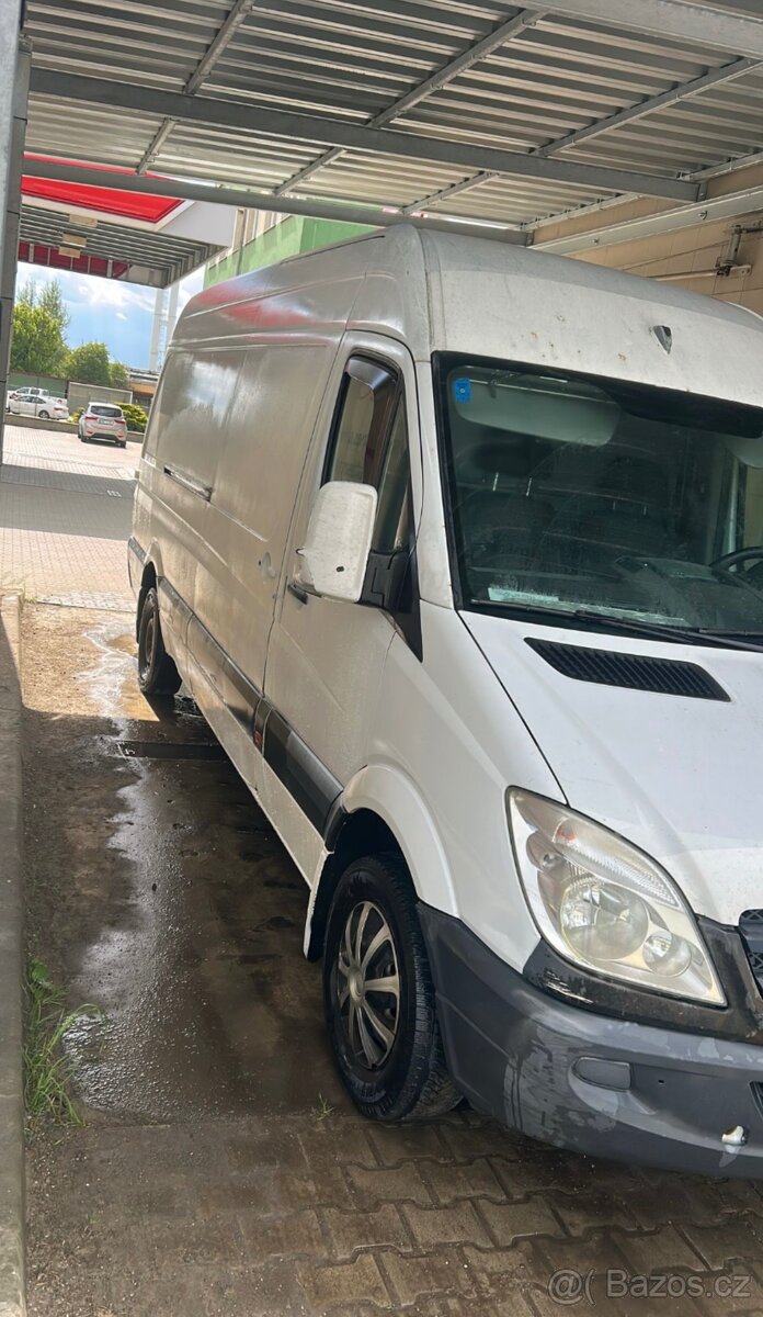 Mercedes-Benz Sprinter 2.2 CDI – 2010 (delší verze) - 3