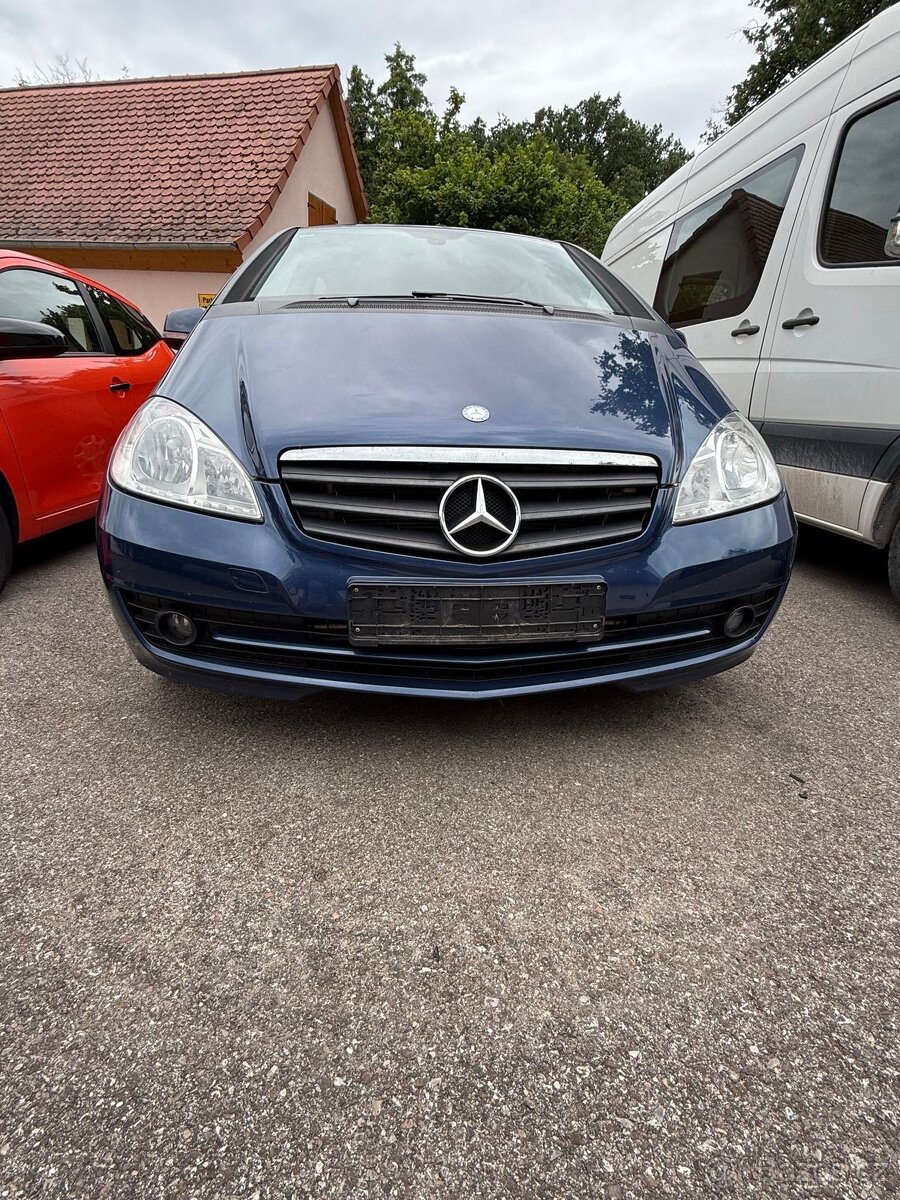 Mercedes benz A169 - 3