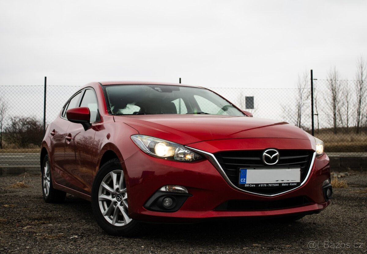 Prodám ojeté osobní auto Mazda 3 Hatchback 2015 - 3