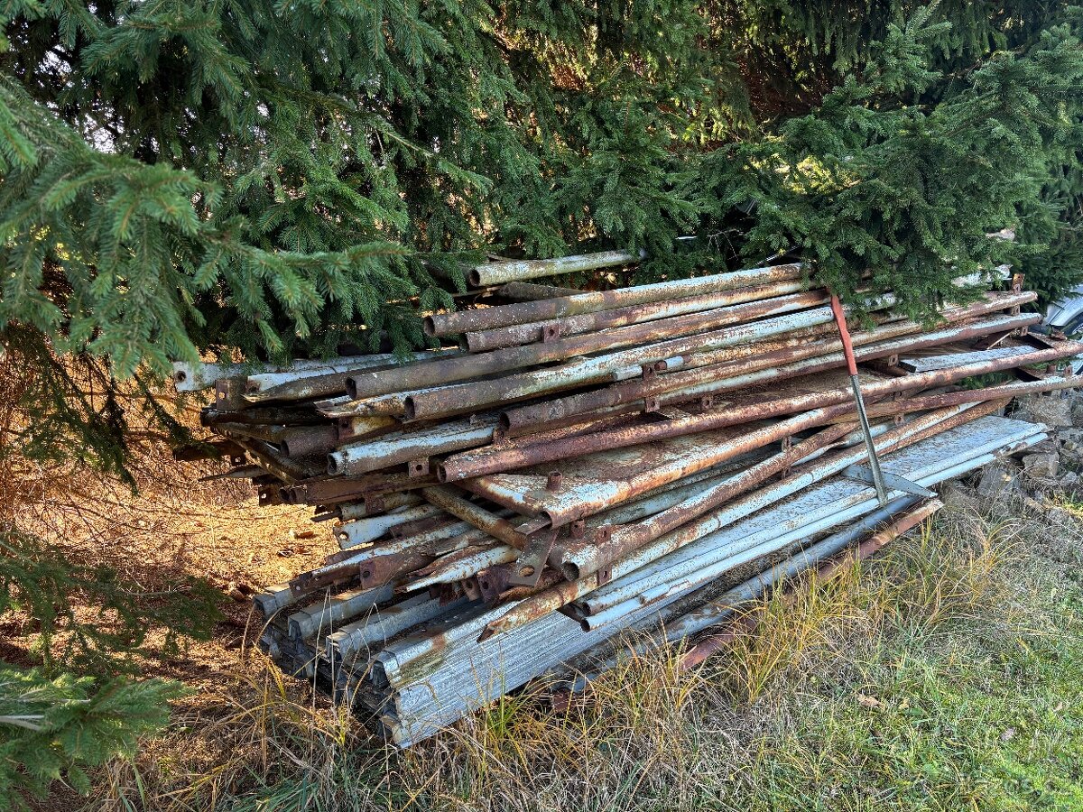 Plechová hala 15x6 - 3