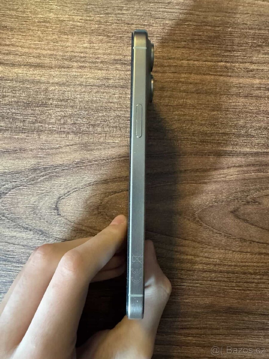 Apple iPhone 15 Pro Max 256GB - 3