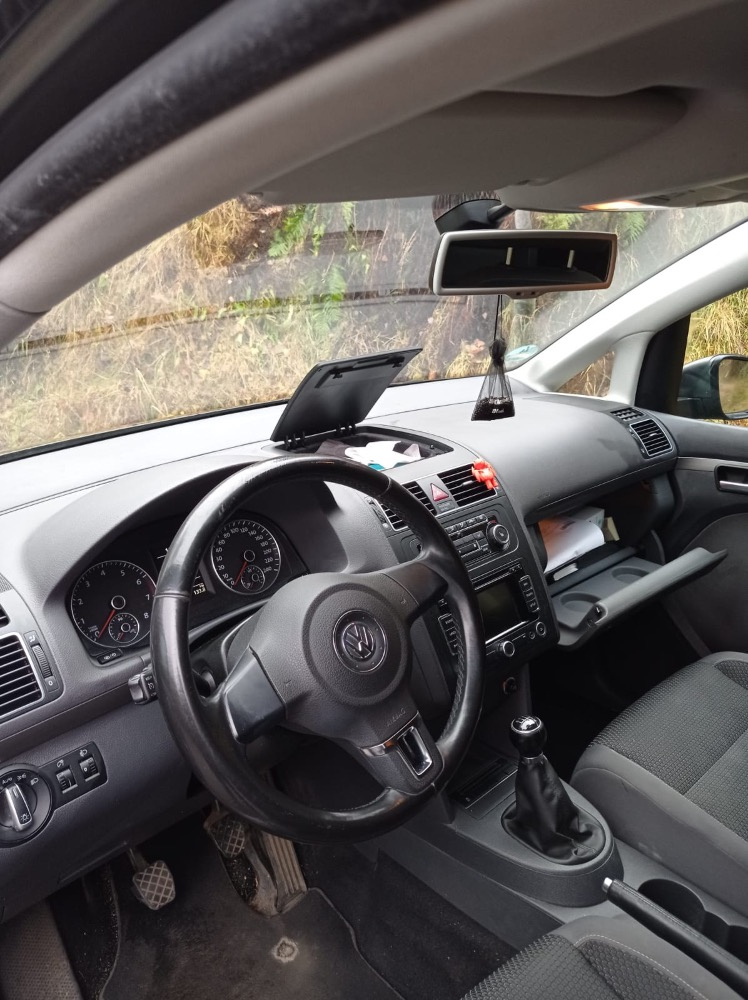 Volkswagen Touran 1,2 TSI 77KW rok výroby 2012 - 3