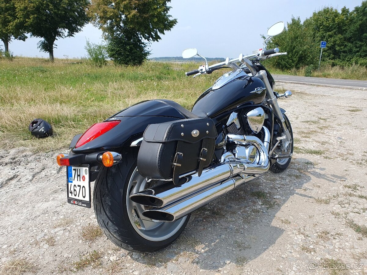 Suzuki VZR 1800 Intruder - 3