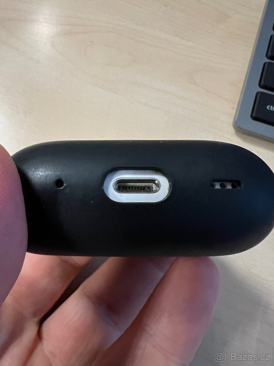 Apple AirPods Pro 2 (lightning) - 3