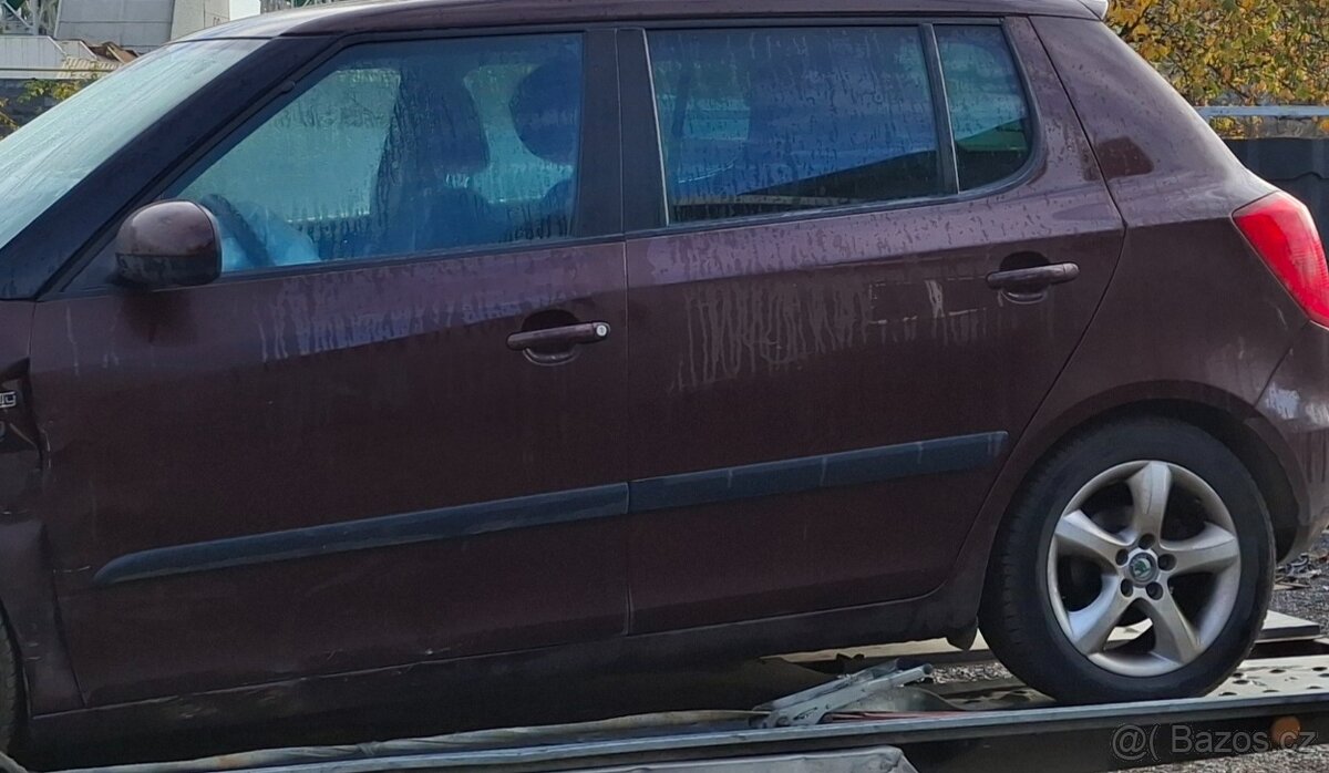 nd z škoda fabia 2 1.4 63kw vinová modrá stříbrná roso - 3