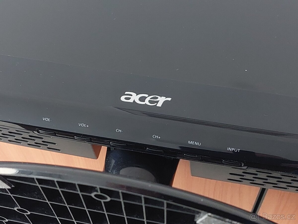 Monitor Acer + držák na zeď - 3