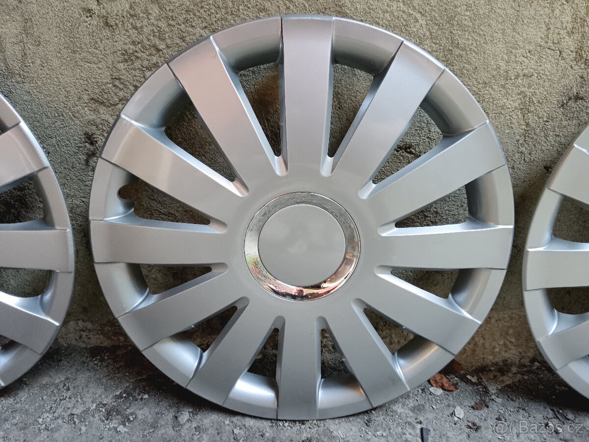 Univerzální poklice r 16 - 3