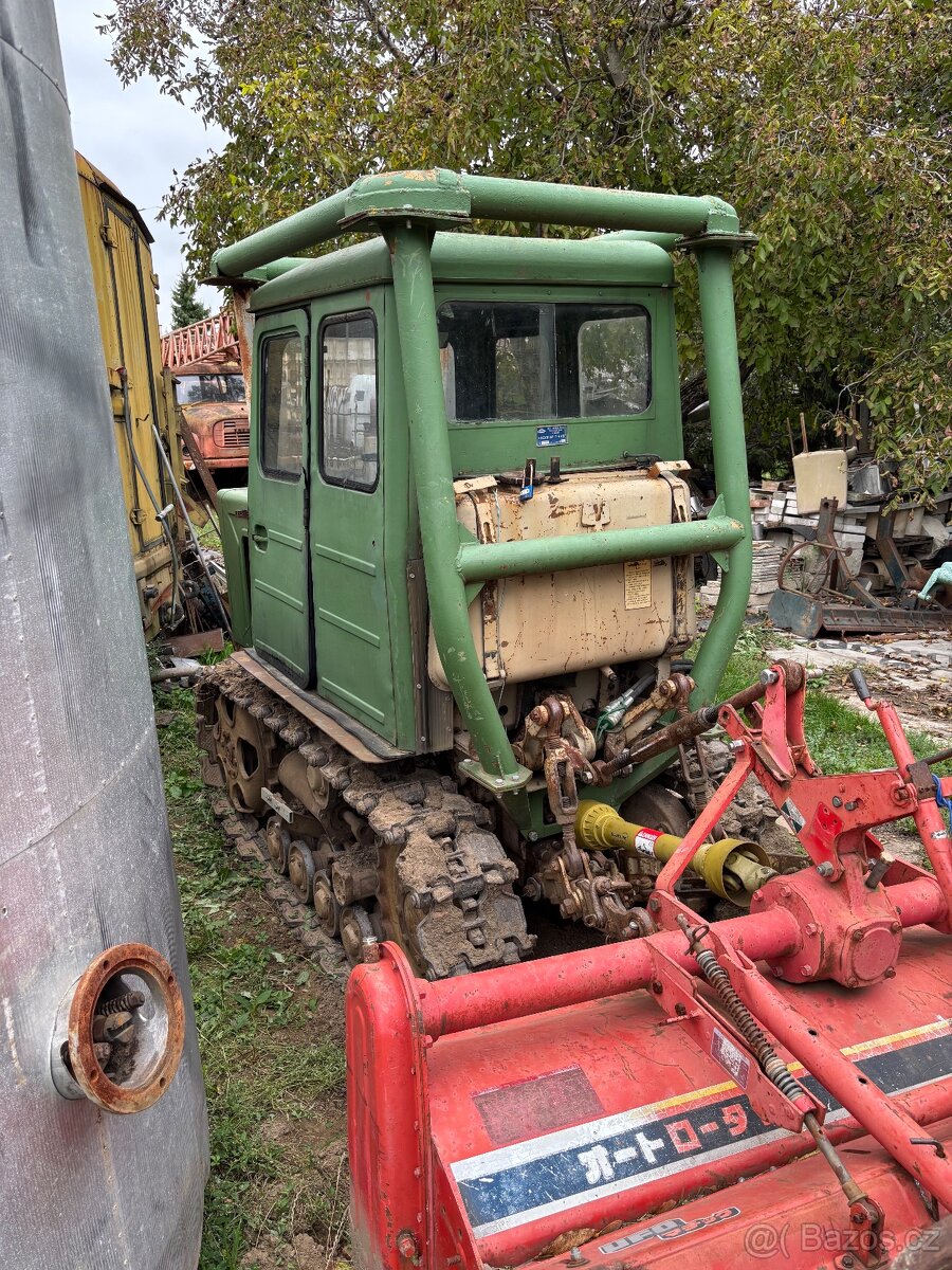 Pásový traktor Bolgar 54 - 3