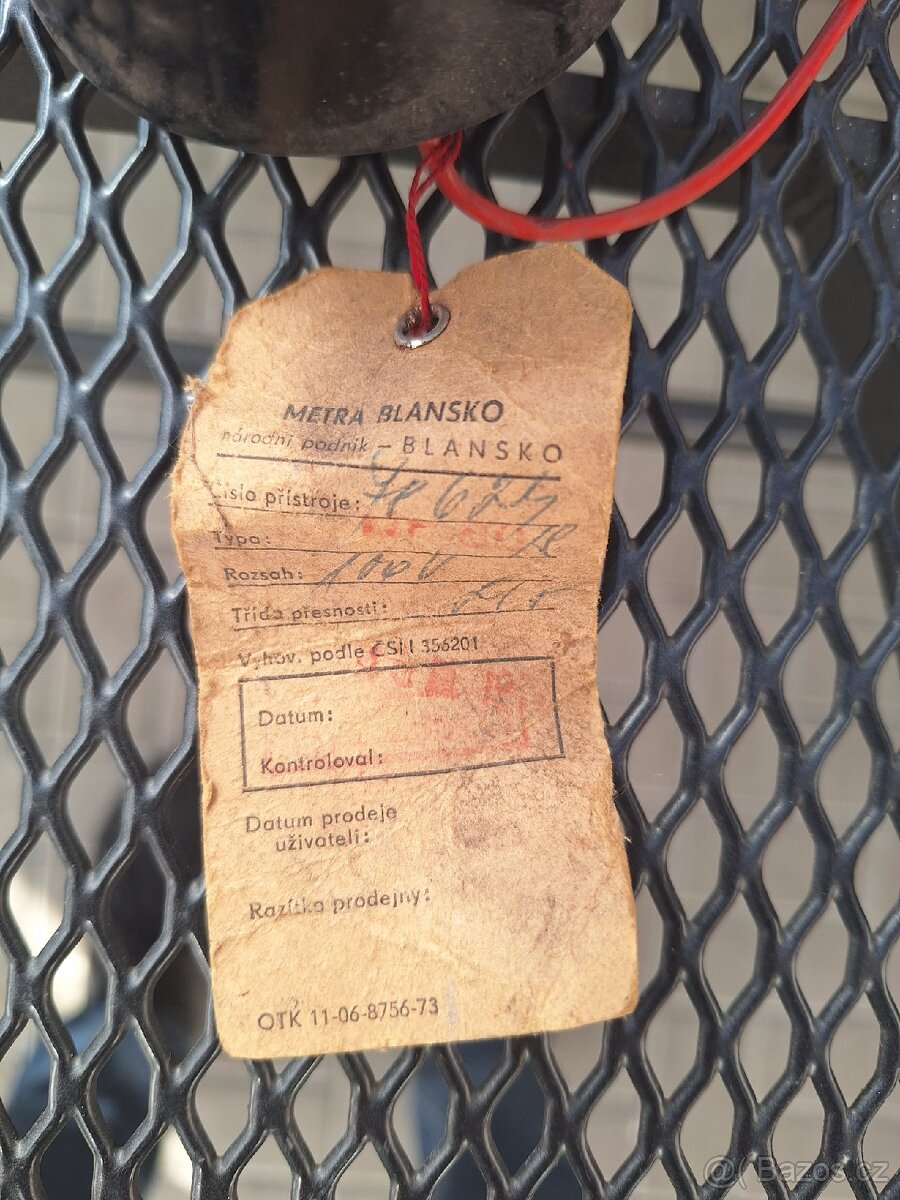 Měřící přístroj, - 3