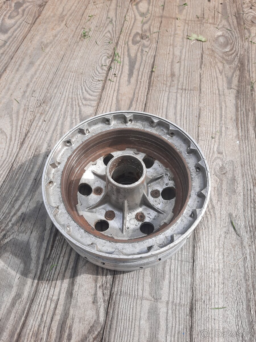 Střed kola buben jawa 353 - 3