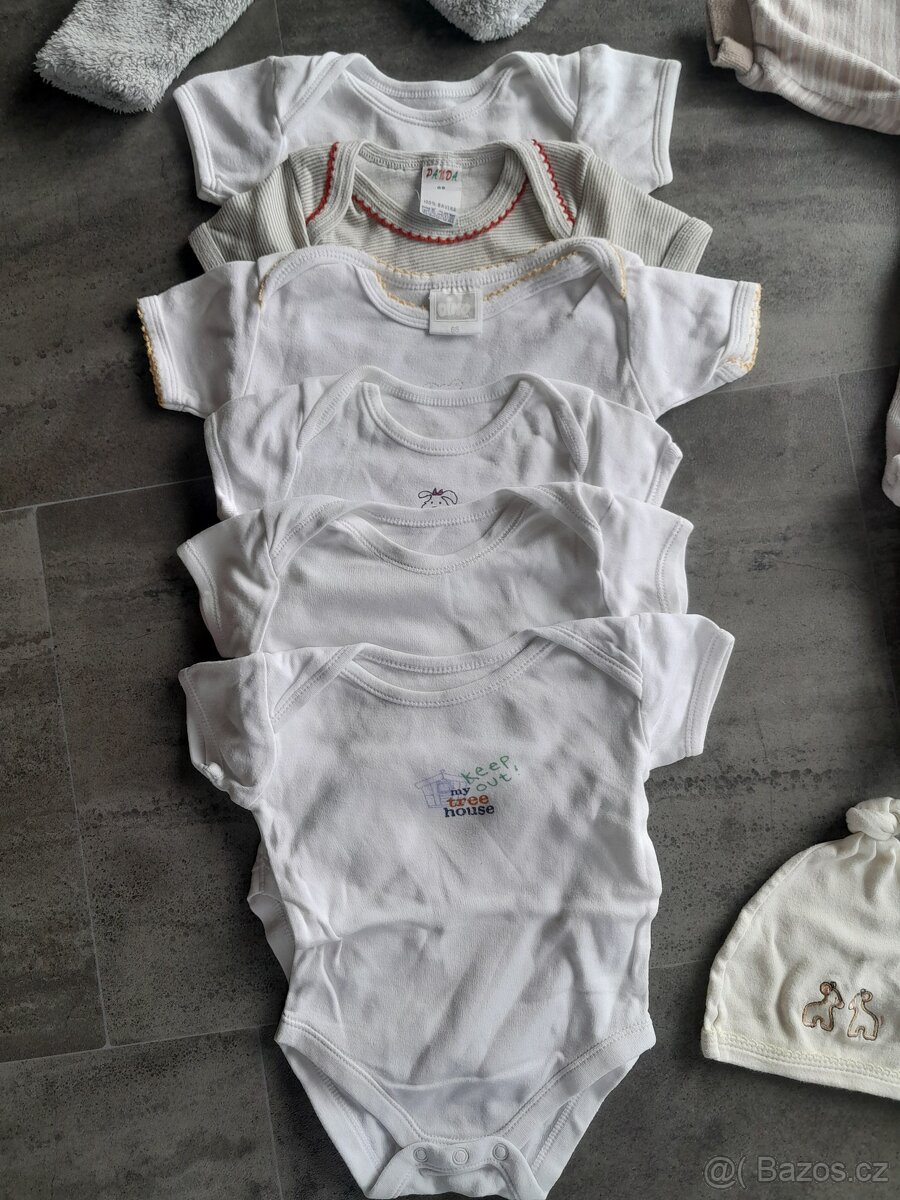 Neutrální oblečení vel.62 - 3