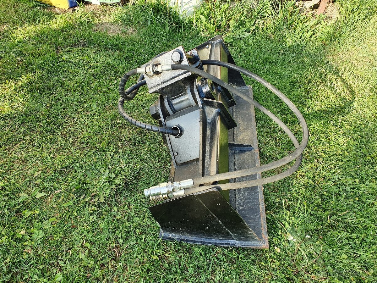 Hydraulická svahová lžíce 1000 - 3