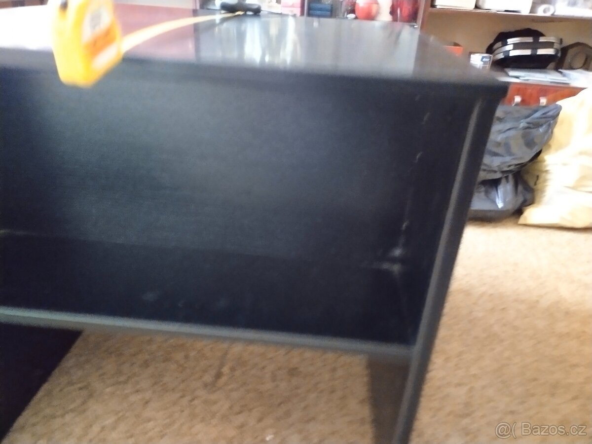 Kancelářský stolek - 3