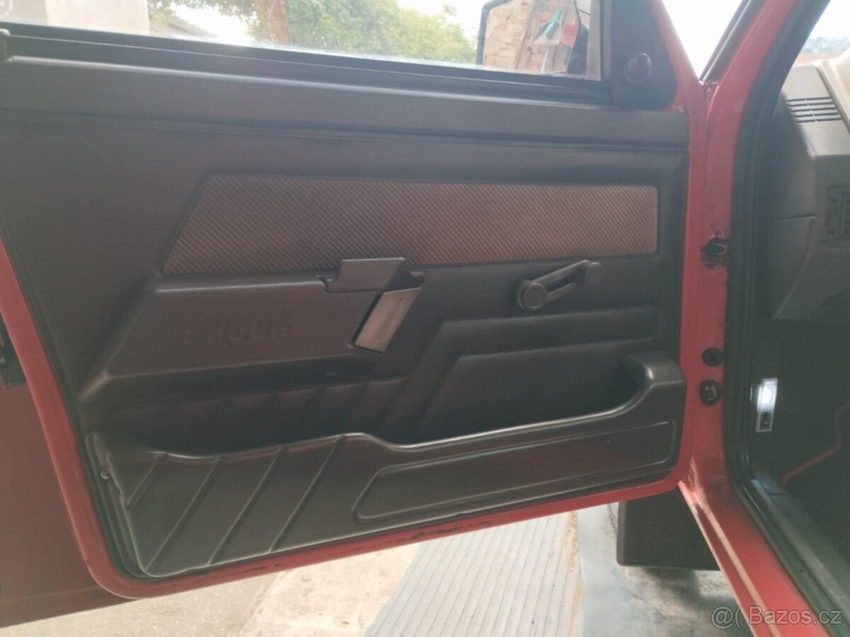 Škoda Favorit kapsy předních dveří - 3