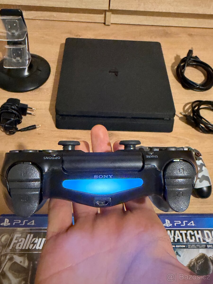 Sony PlayStation 4 Slim 1TB + originál ovládače a PS4 hry - 3