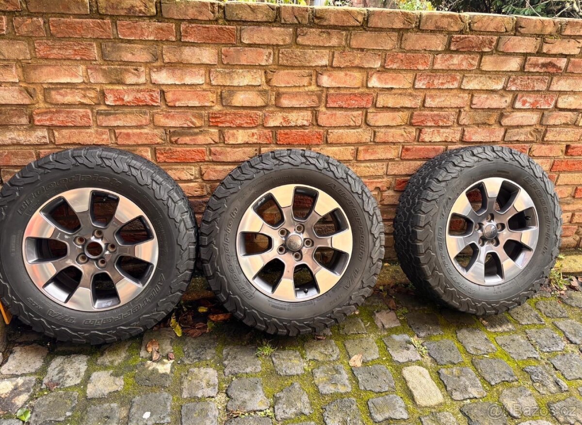 Sada alu kola r18 Jeep Wrangler 5kusů - 3
