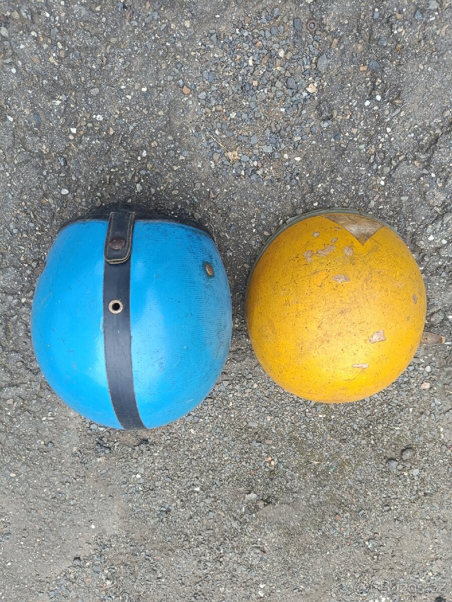 Prodám 2 ks starých helem, přileb na motoveterána - 3