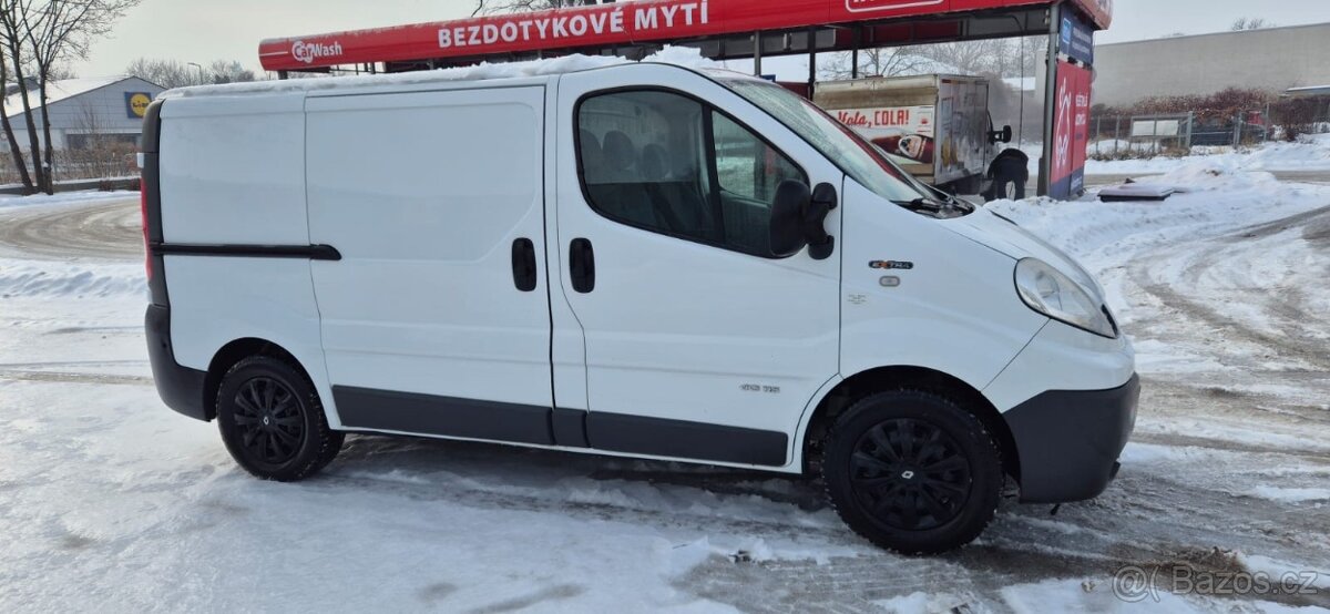 Renault Trafic 2.0cdti r.2013 - 3