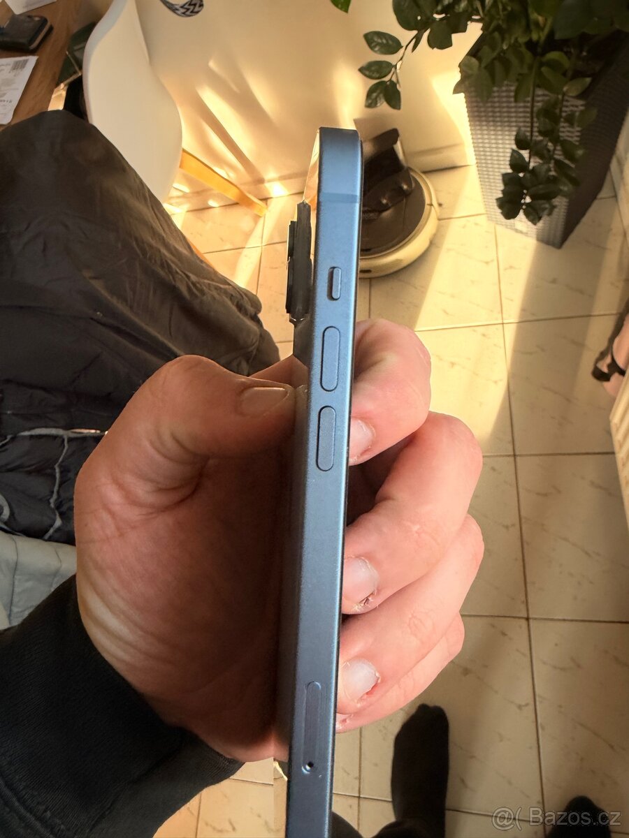 Prodám iPhone 14 Plus 128GB 87% baterie - 3