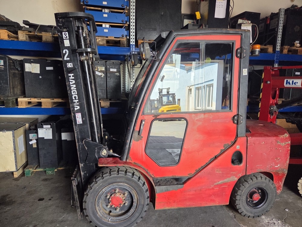 PRONÁJEM A PRODEJ MANIPULAČNÍ TECHNIKY - 3