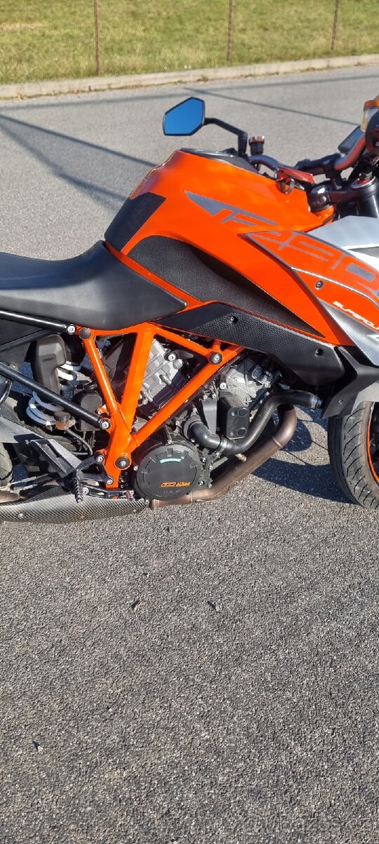 Ktm duke 1290 GT - 3