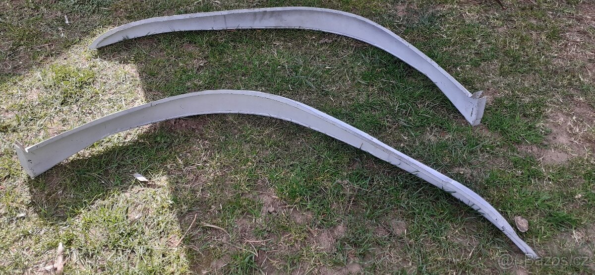 Lemy blatníků Avia A75,80 - 3