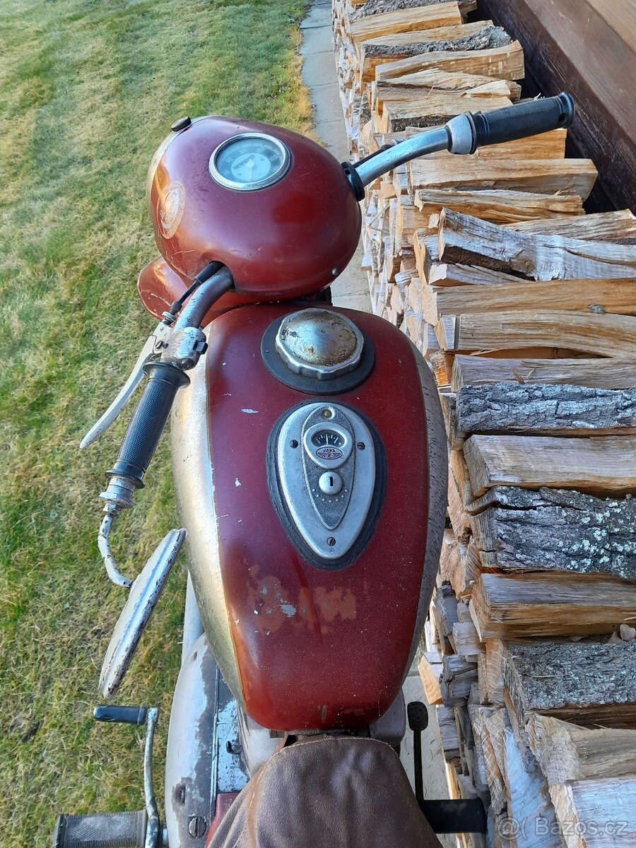 Jawa kývačka - 3