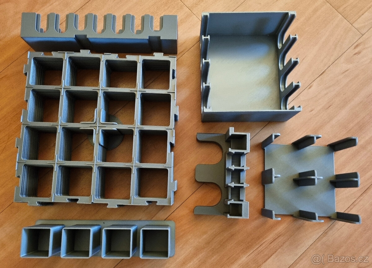 Karak - insert včetně mřížek (neobsahuje hru) - 3