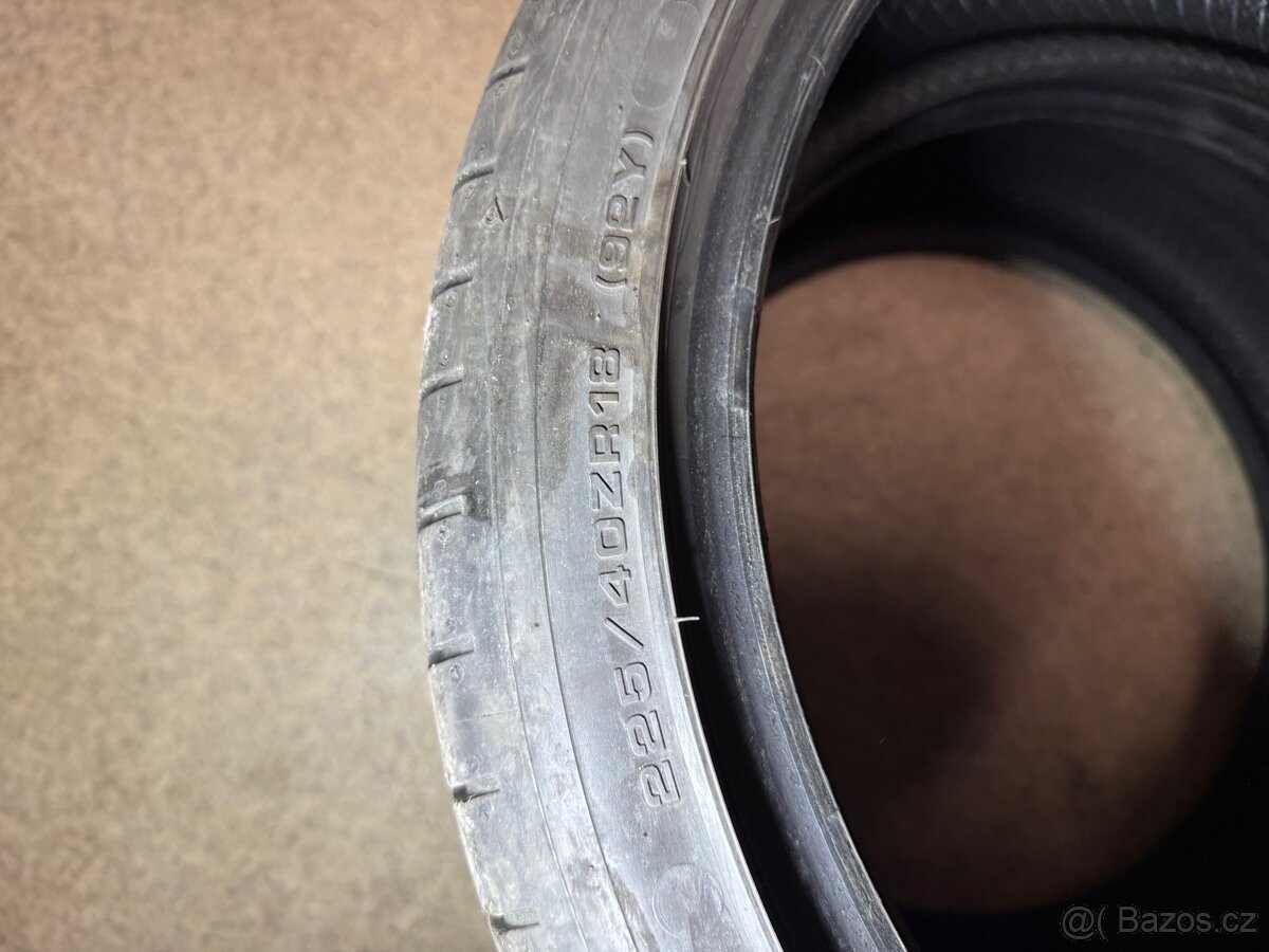 Letní pnematiky Dunlop 225/40/18 - 3