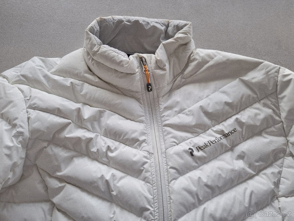 Dámská péřová bunda zn. Peak Performance - 3