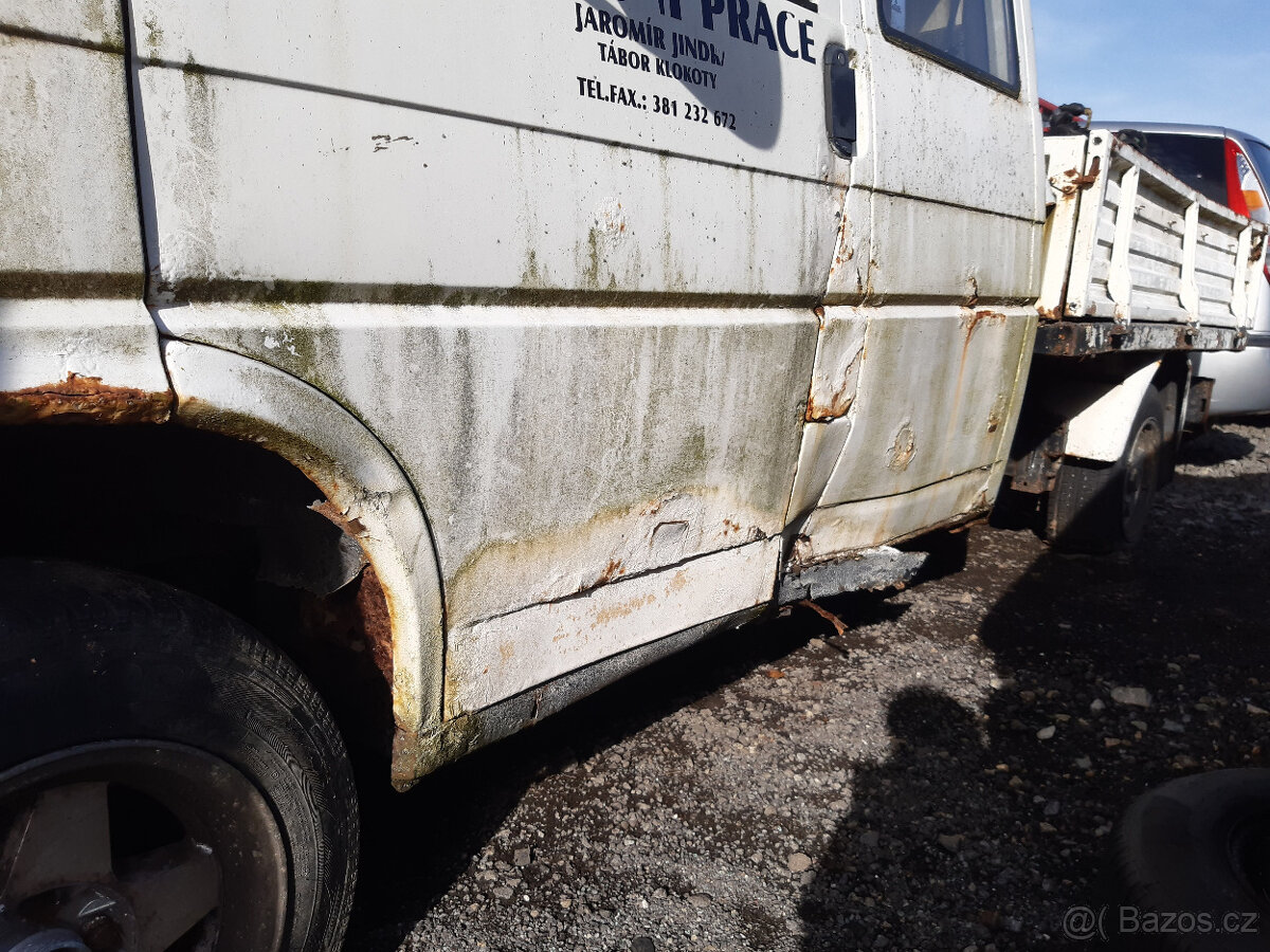 VW Transporter T4 VALNIK 2,4D 1992 57kW AAB - dily - 3