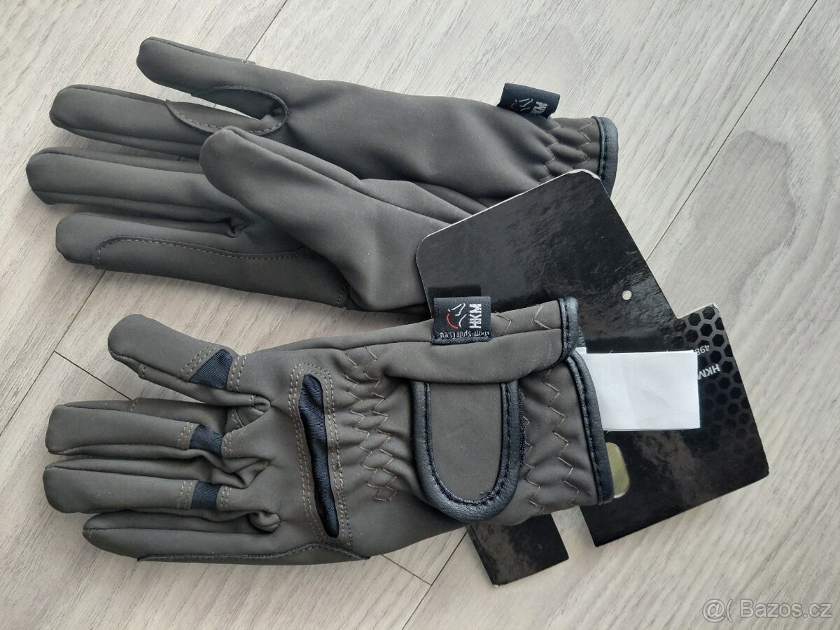 Věcí na kone a jezdce - 3