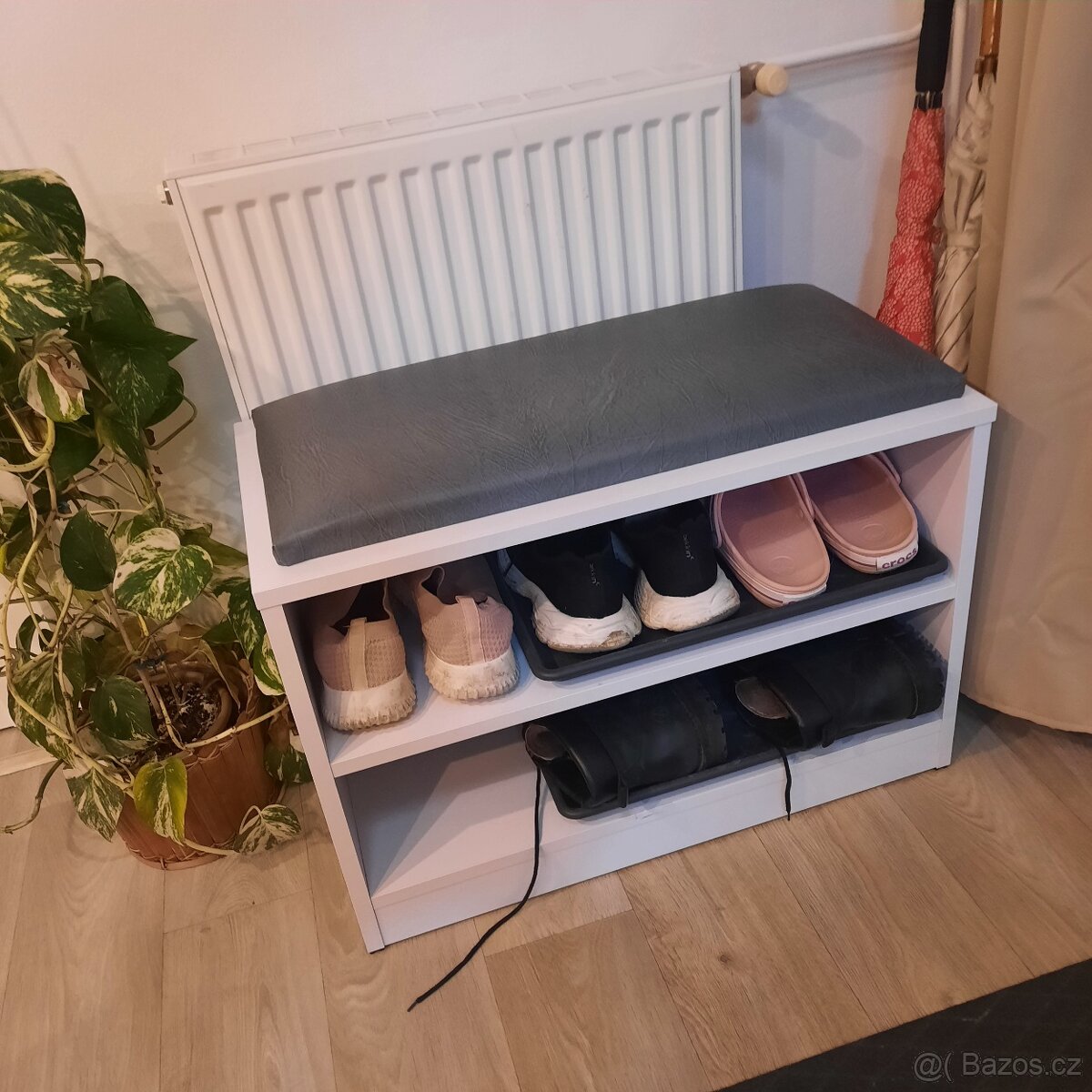 Předsíňová stěna - 3