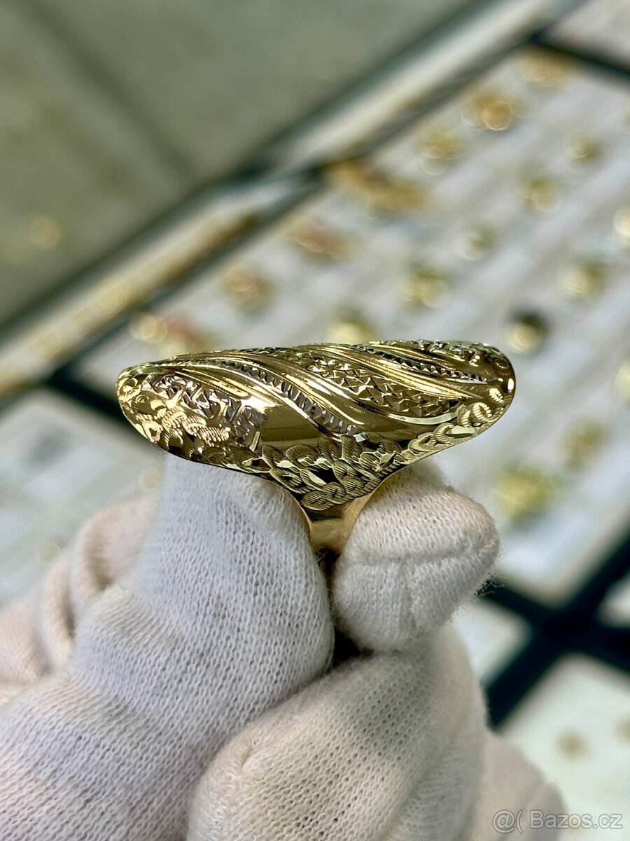 Zlatý prsten 3,72g - 3