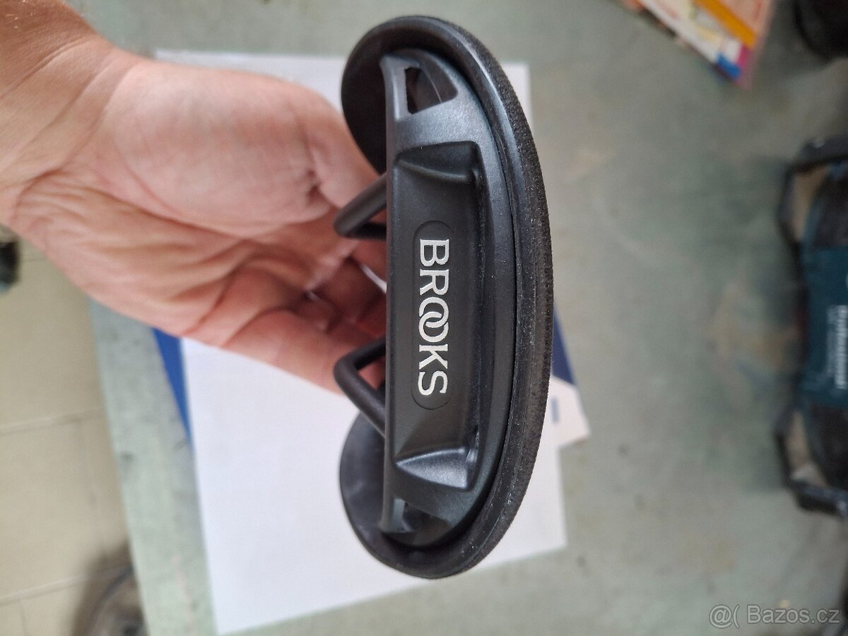 Sedlo Brooks C15 - 3