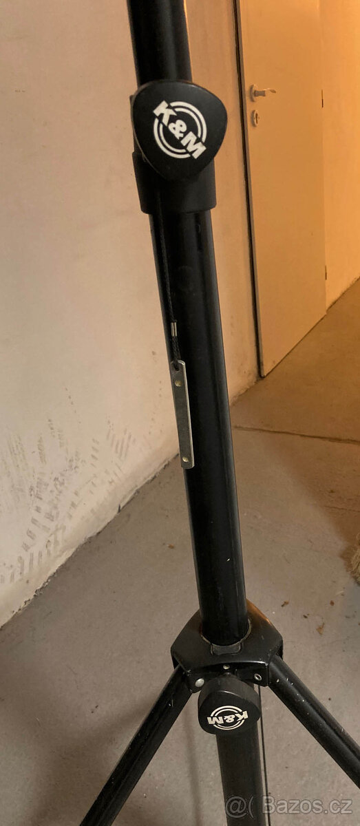 Konig & Meyer - dva ocelové stojany na reproboxy - 3