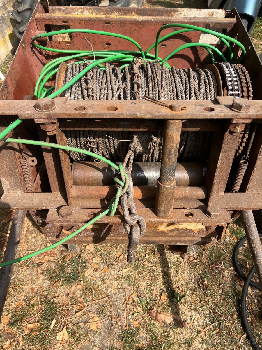 Stavební vrátek - 3