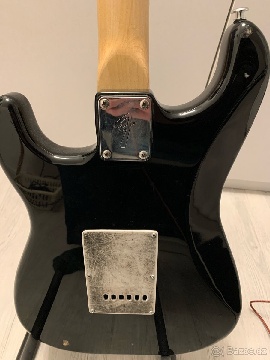 Fender Stratocaster Replika - 3