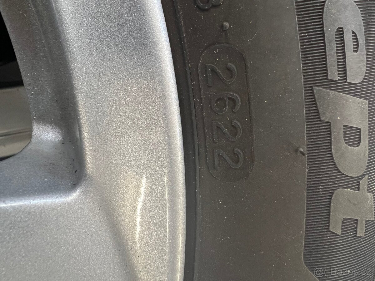 Zimní kola Ford 5x108 et50 205/55/16 - 3