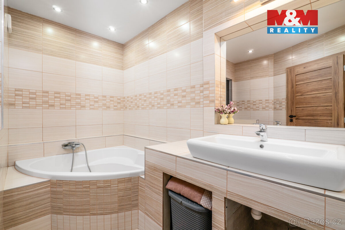 Prodej bytu 4+1, 89 m², Ústí nad Labem, ul. Anežky České - 3