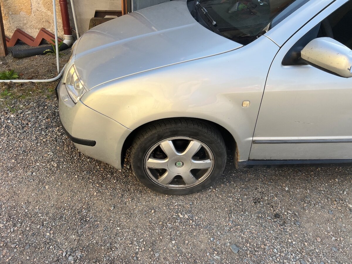 Fabie 1.9 74 kw 2002 - 3